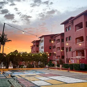מלון Selina Laguna Zone