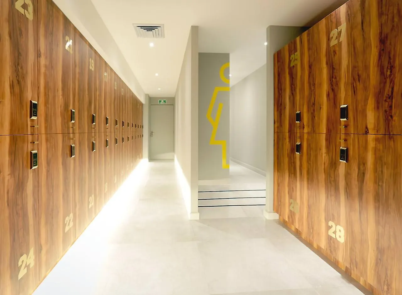 Hotel The Yellow Capsule Cancun